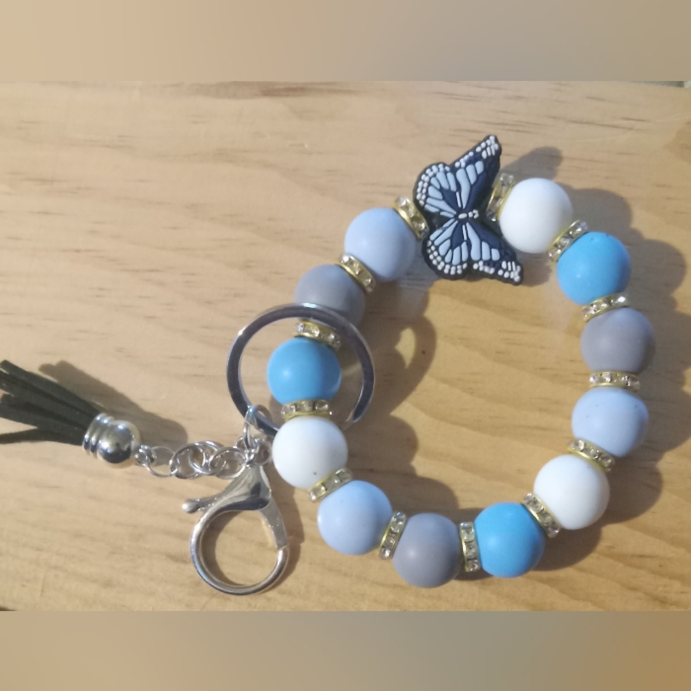 Butterfly Charm Beaded Keychain Bracelet - Picture 1 of 1